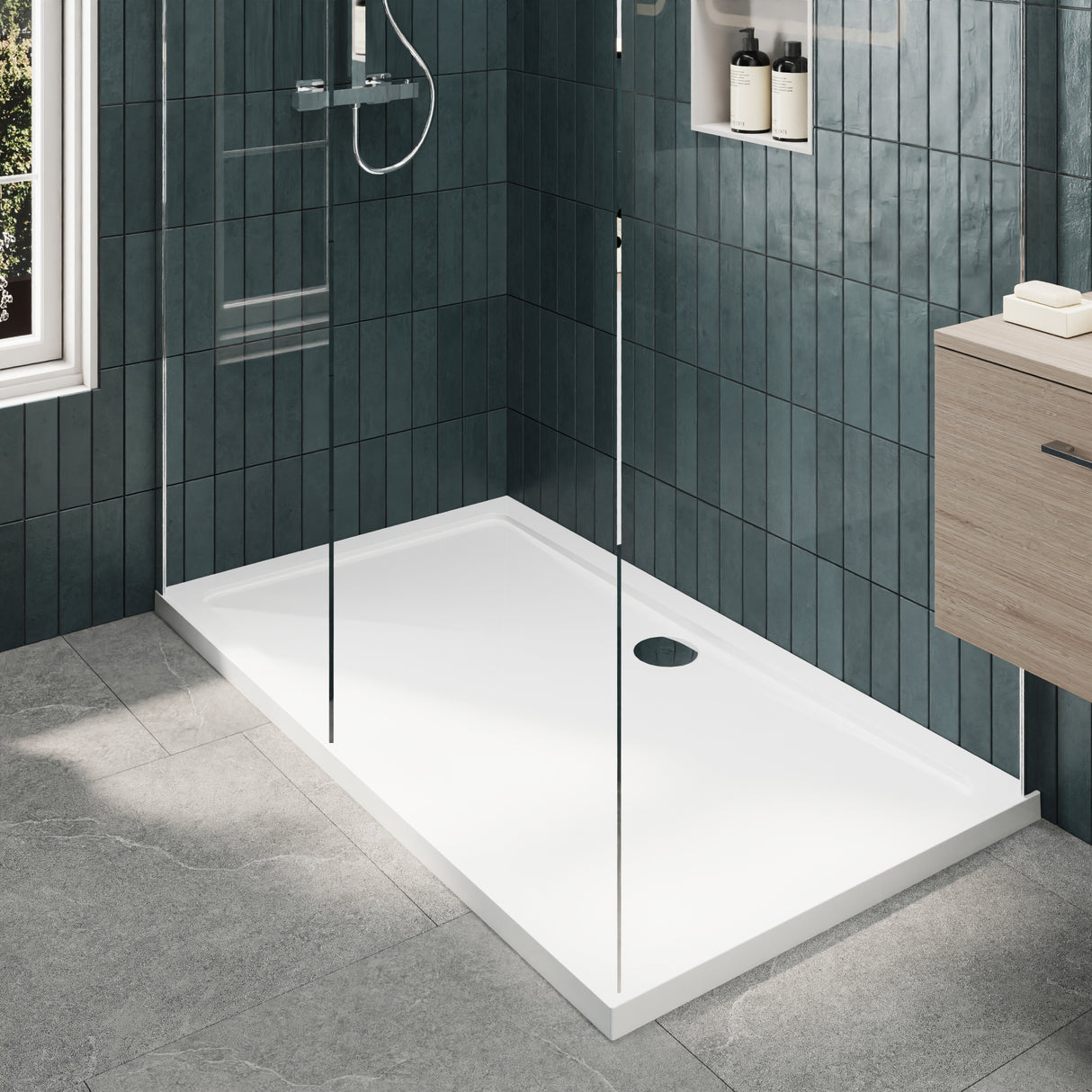 8mm Glass Walk In Wetroom Screens and Shower Tray - Choice of Size and Finish