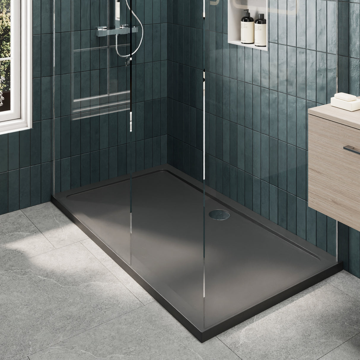 8mm Glass Walk In Wetroom Screens and Shower Tray - Choice of Size and Finish