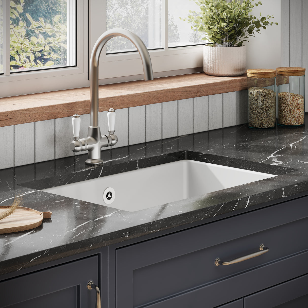 Single Bowl Fireclay Ceramic Square Undermount Kitchen Sink with Central Waste & Overflow