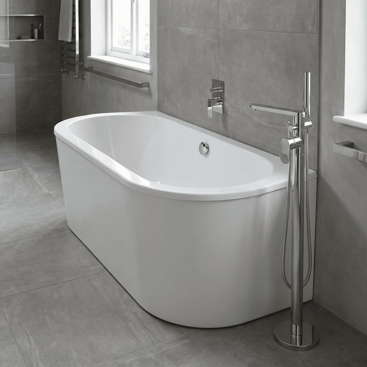 [BBLI003] 1700 x 750 Curved Back To Wall Bath & Panel - Lifestyle 2