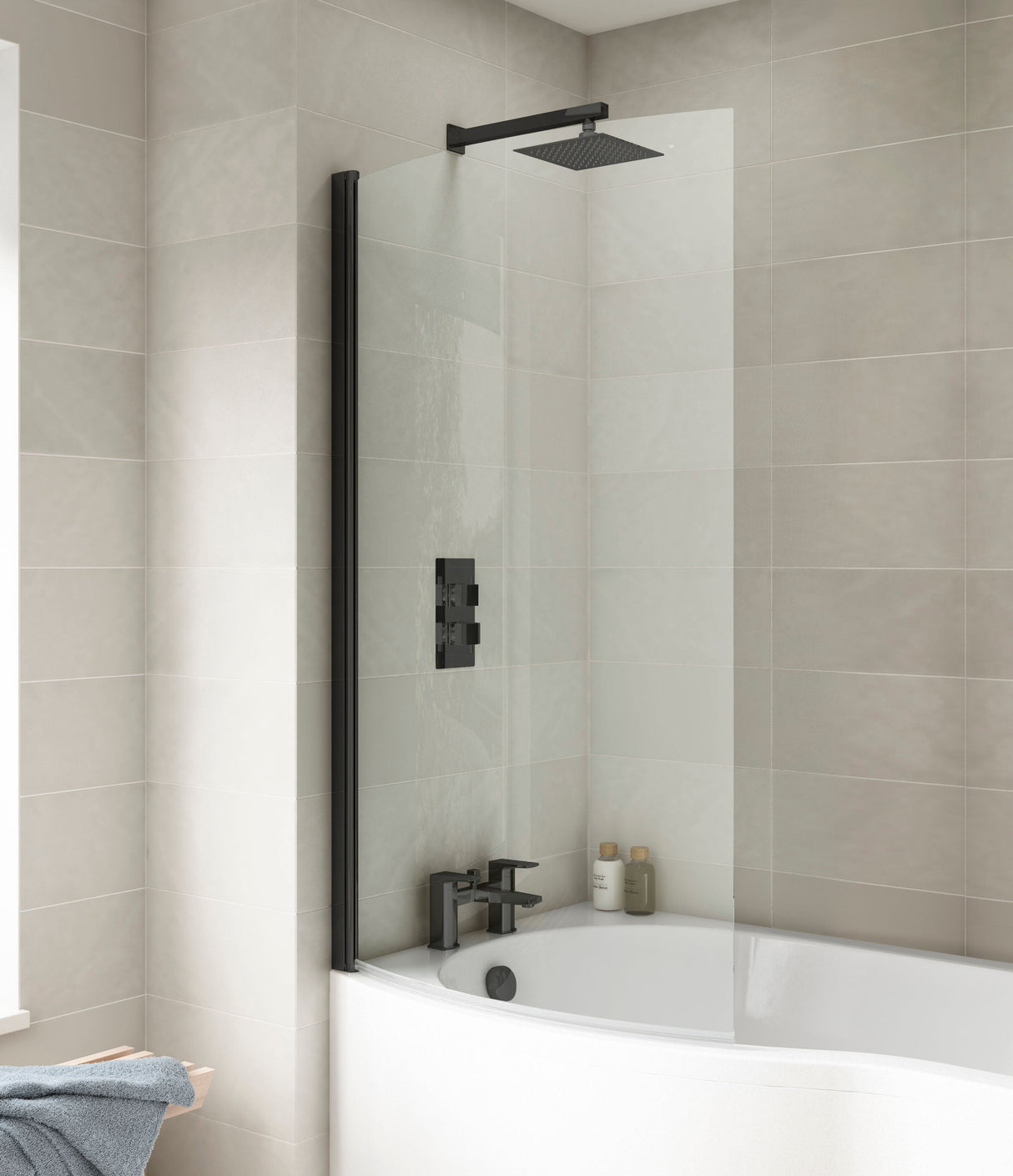[BBSCCS0BP] Contemporary Curved 6mm Toughened Safety Glass Reversible P-Bath Bath Shower Screen - Lifestyle 1