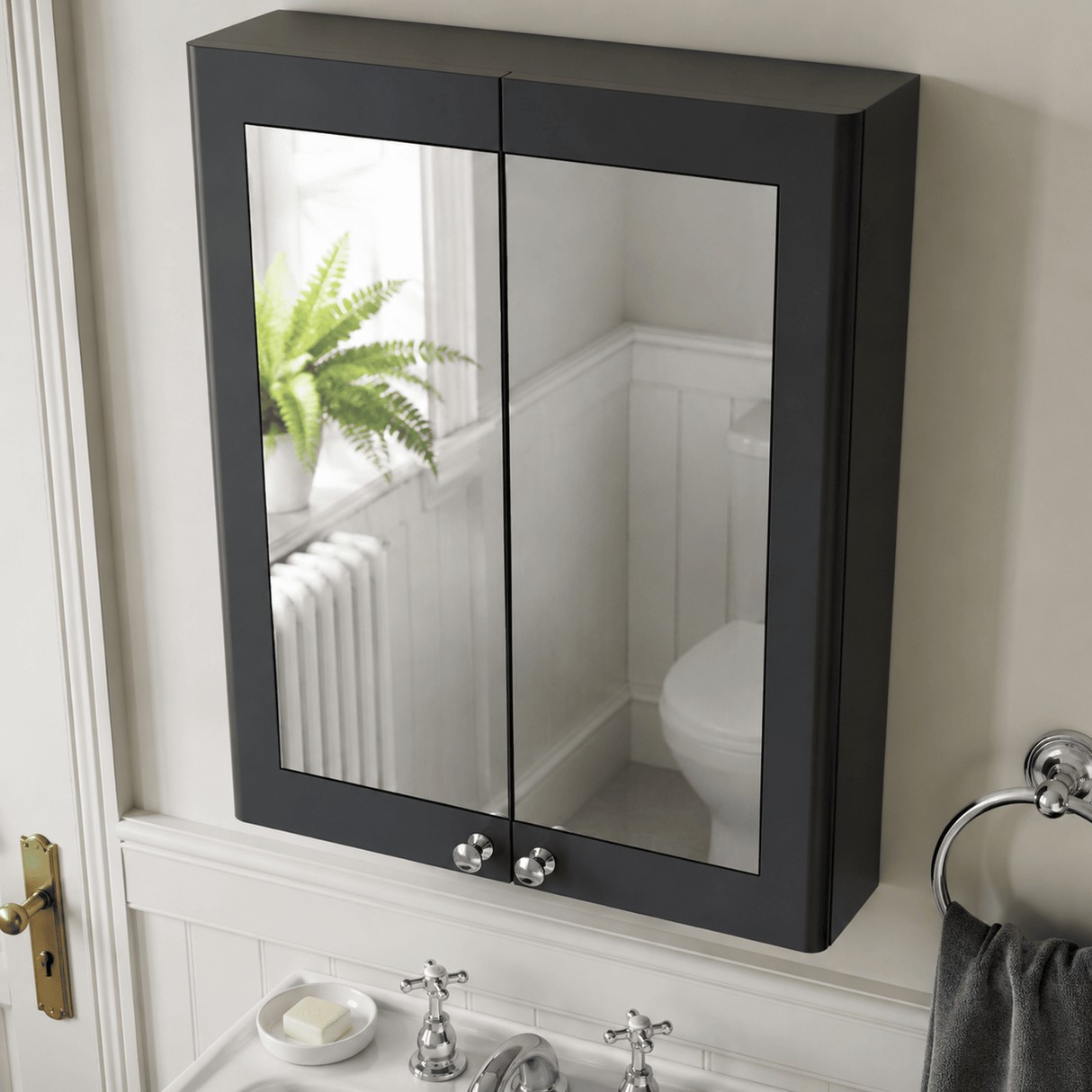 [BFCL1417] Swynnerton Traditional Wall Hung 2 Soft Close Door Mirror Cabinet, 600mm - Choice of Colour - Lifestyle 2