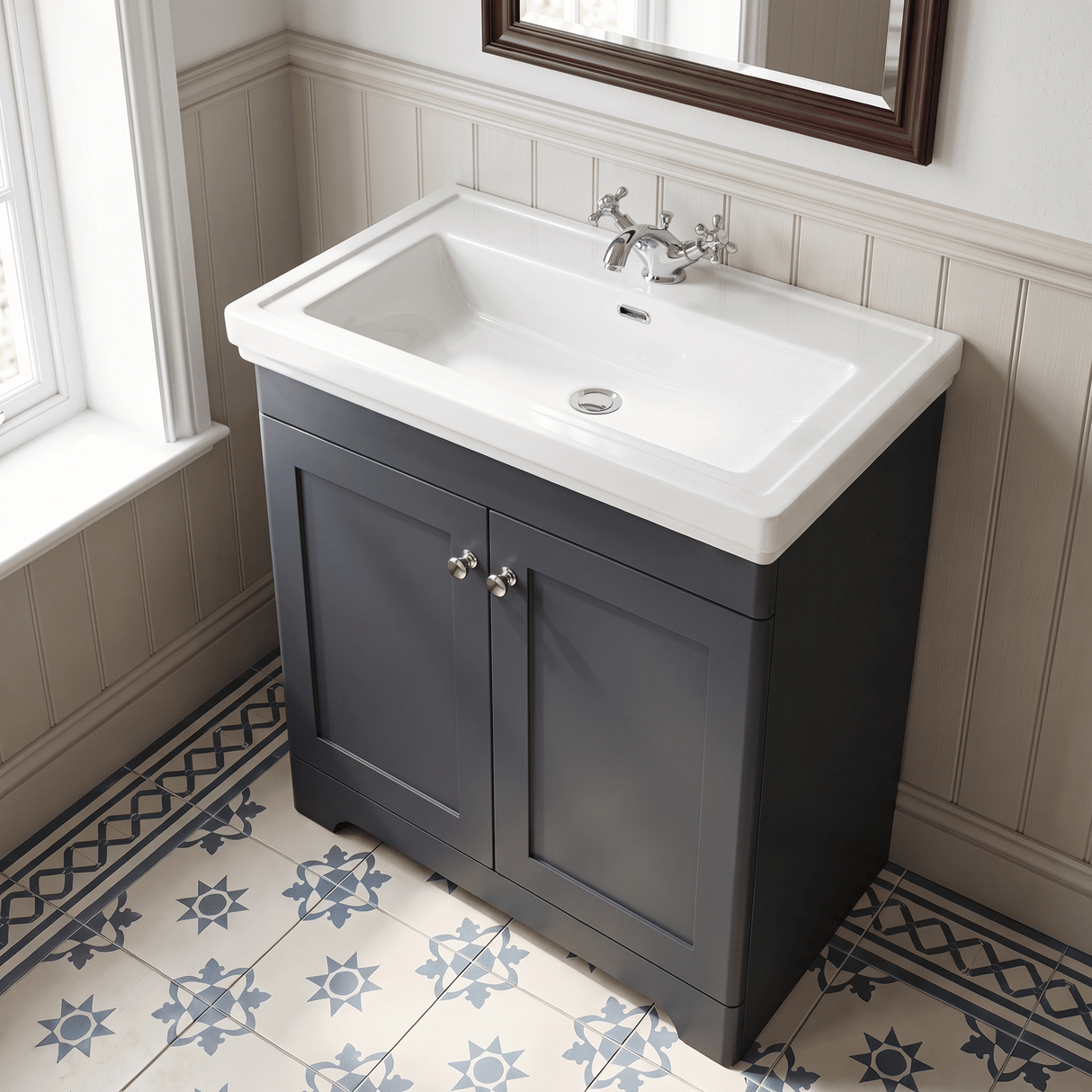 [BFCL1426H] Swynnerton Traditional 2 Door Floor Standing Vanity Unit with 0 Tap Hole Traditional Fireclay Basin, Choice of Size and Colour