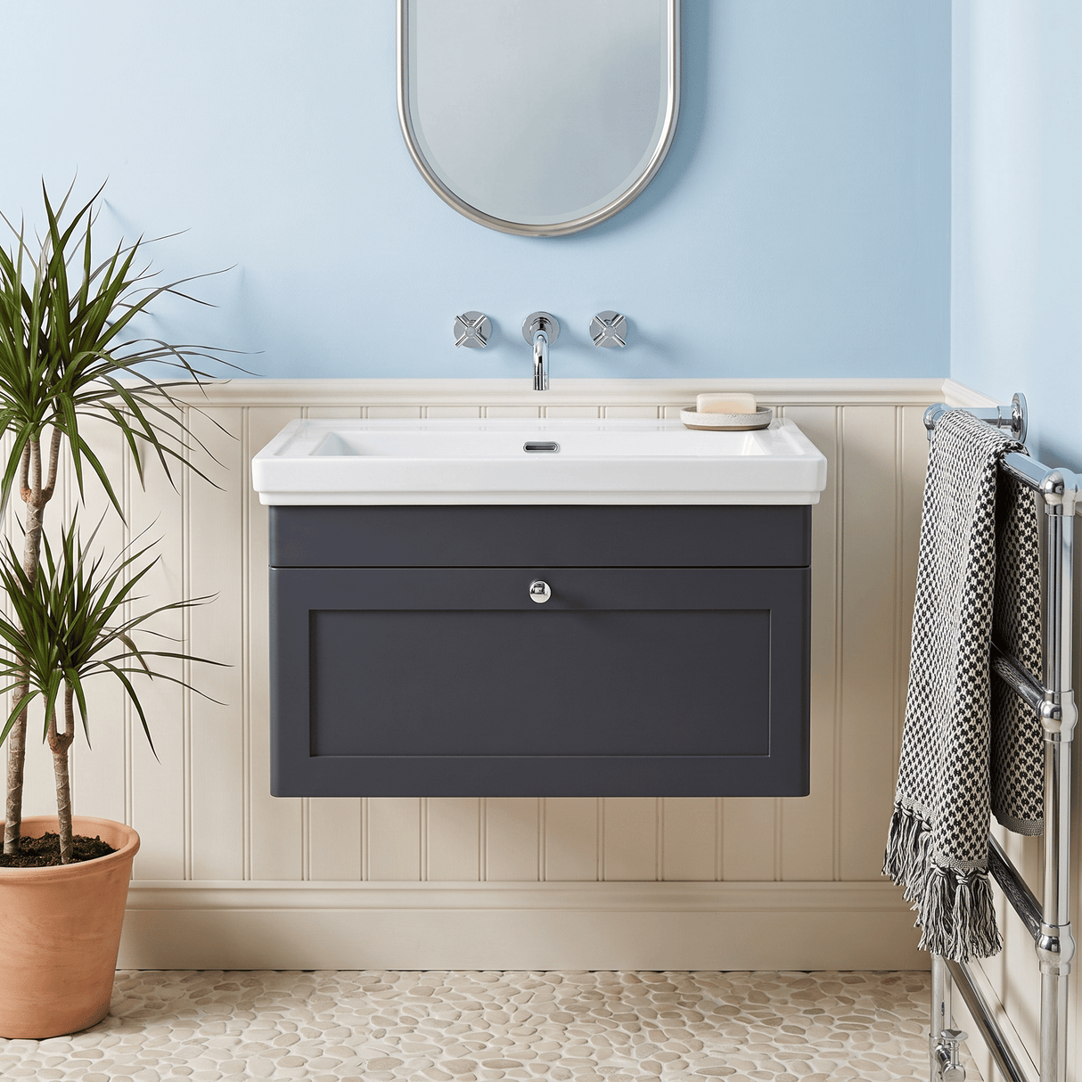 [BFCL1496H] Swynnerton Traditional 1 Drawer Wall Hung Vanity Unit with 0 Tap Hole Traditional Fireclay Basin, Choice of Size and Colour - Silo