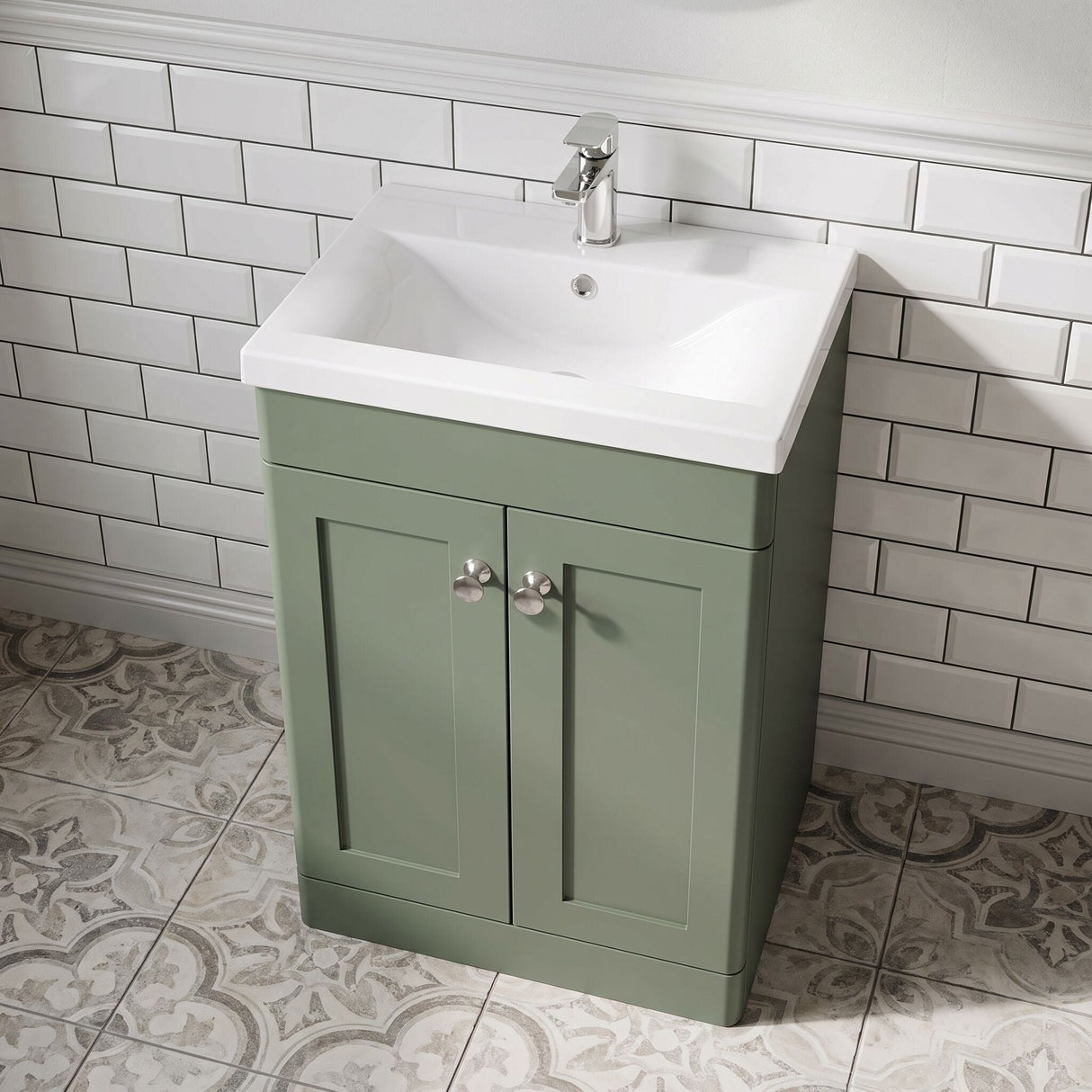 [BFCL823D] Swynnerton Traditional 2 Door Floor Standing Vanity Unit with Mid-Edge Basin - Choice of Colour