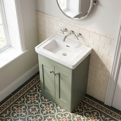 [BFCL823H] Swynnerton Traditional 2 Door Floor Standing Vanity Unit with 0 Tap Hole Traditional Fireclay Basin, Choice of Size and Colour