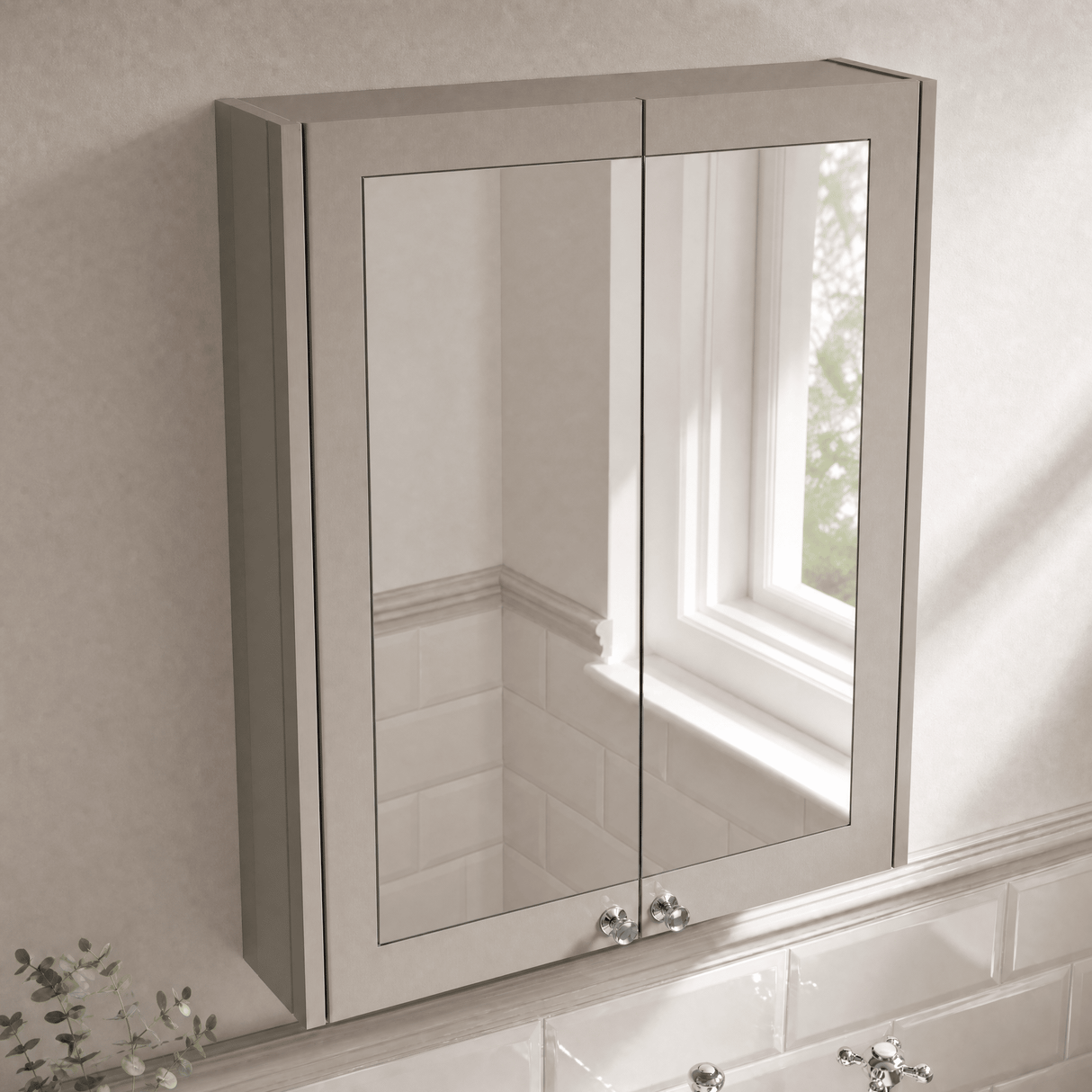 [BFHE3217] Butterton Traditional Wall Mounted Mirror Cabinet with 2 Soft Close Doors and Shelf, 600mm, Choice of Colour
