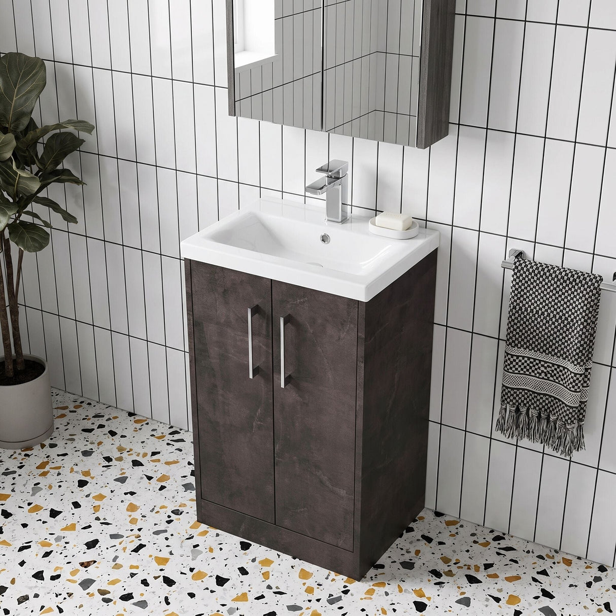 [BFPF2601A] Winshill Contemporary 2 Door Floor Standing Vanity Basin Unit with Mid-Edge Basin, Choice of Size and Colour