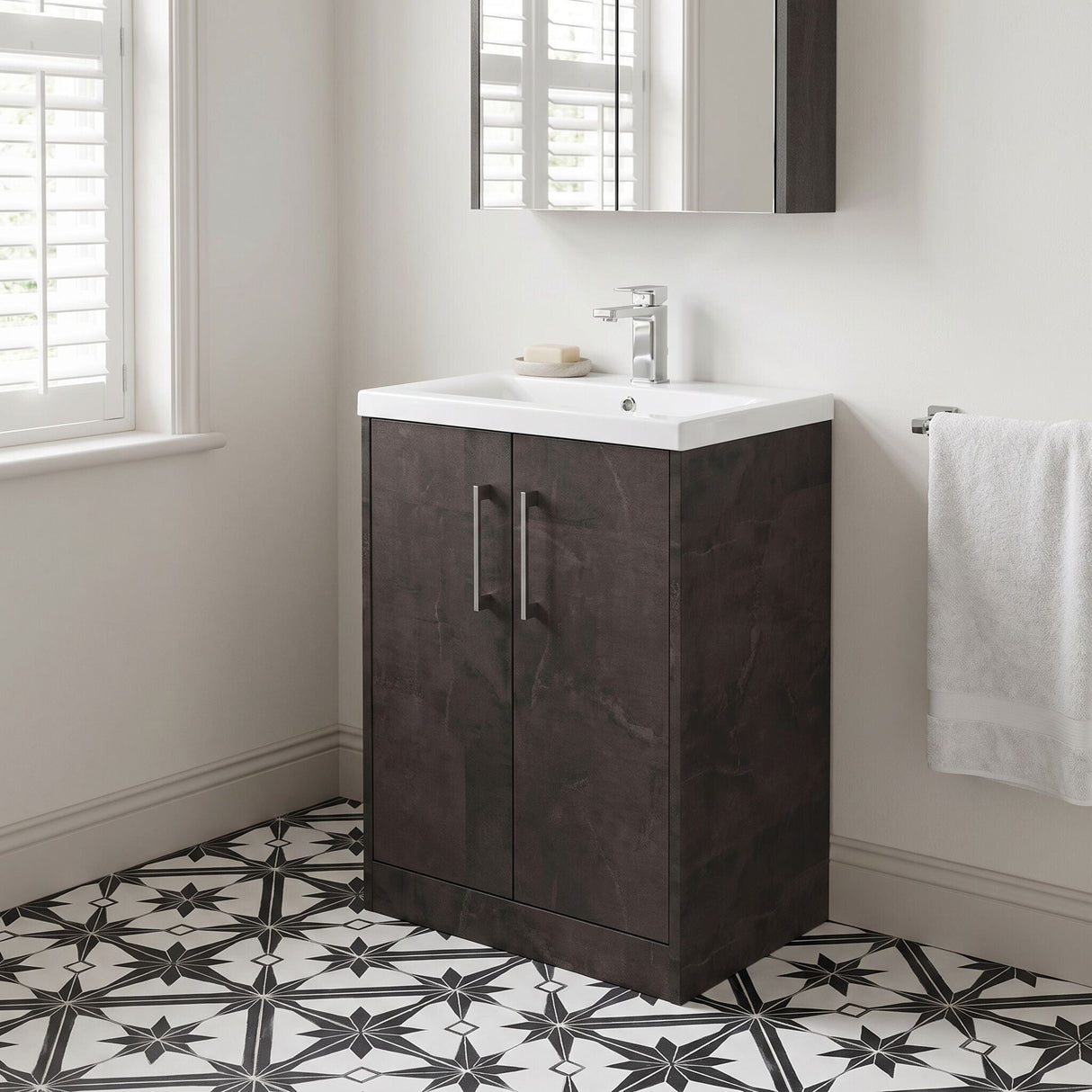 [BFPF2603A] Winshill Contemporary 2 Door Floor Standing Vanity Basin Unit with Mid-Edge Basin, Choice of Size and Colour