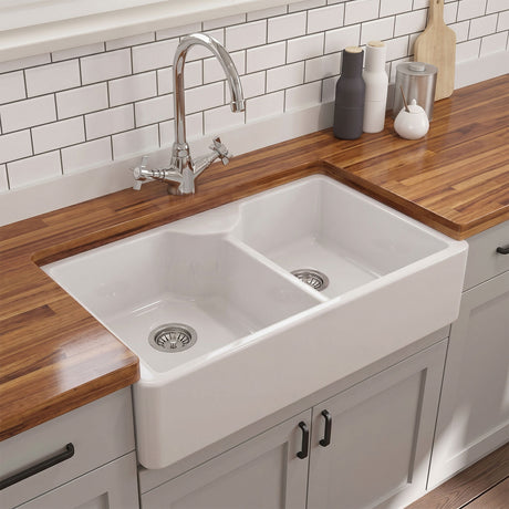 [BKS215W] Traditional Double Bowl Fireclay Ceramic Butler Kitchen Sink with Stepped Weir & Tap Ledge and Chrome Basket Strainer Wastes - 895mm - Silo