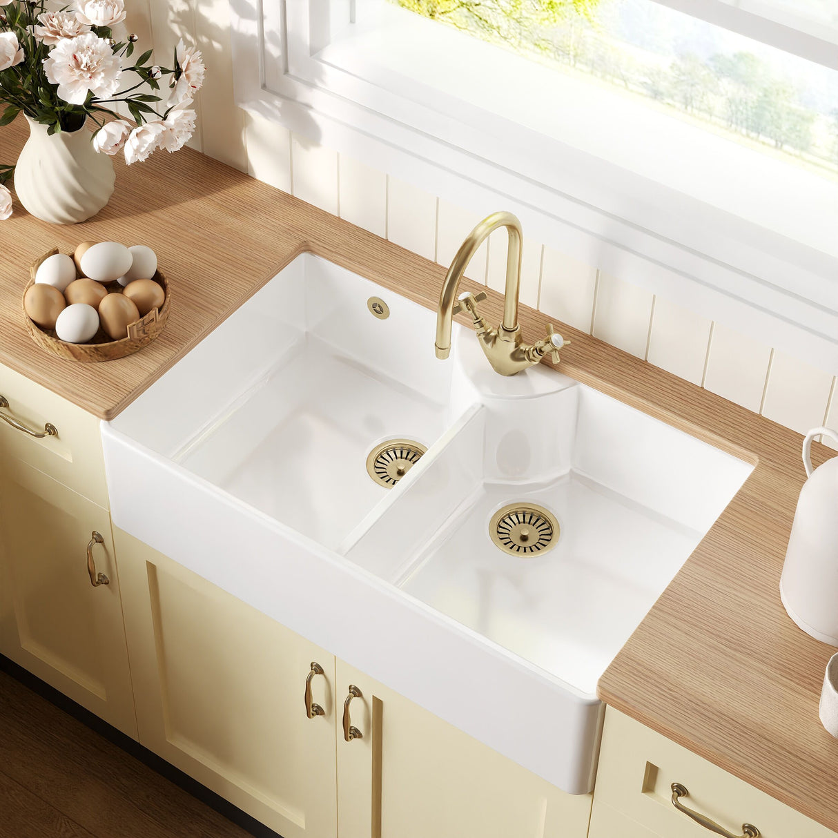 [BKS217WT11] Traditional Fireclay Kitchen Sink Bundle: Double Bowl Butler 1 Tap Hole Design with Wastes & Mono Tap, 895mm - Brushed Brass - Lifestyle 2