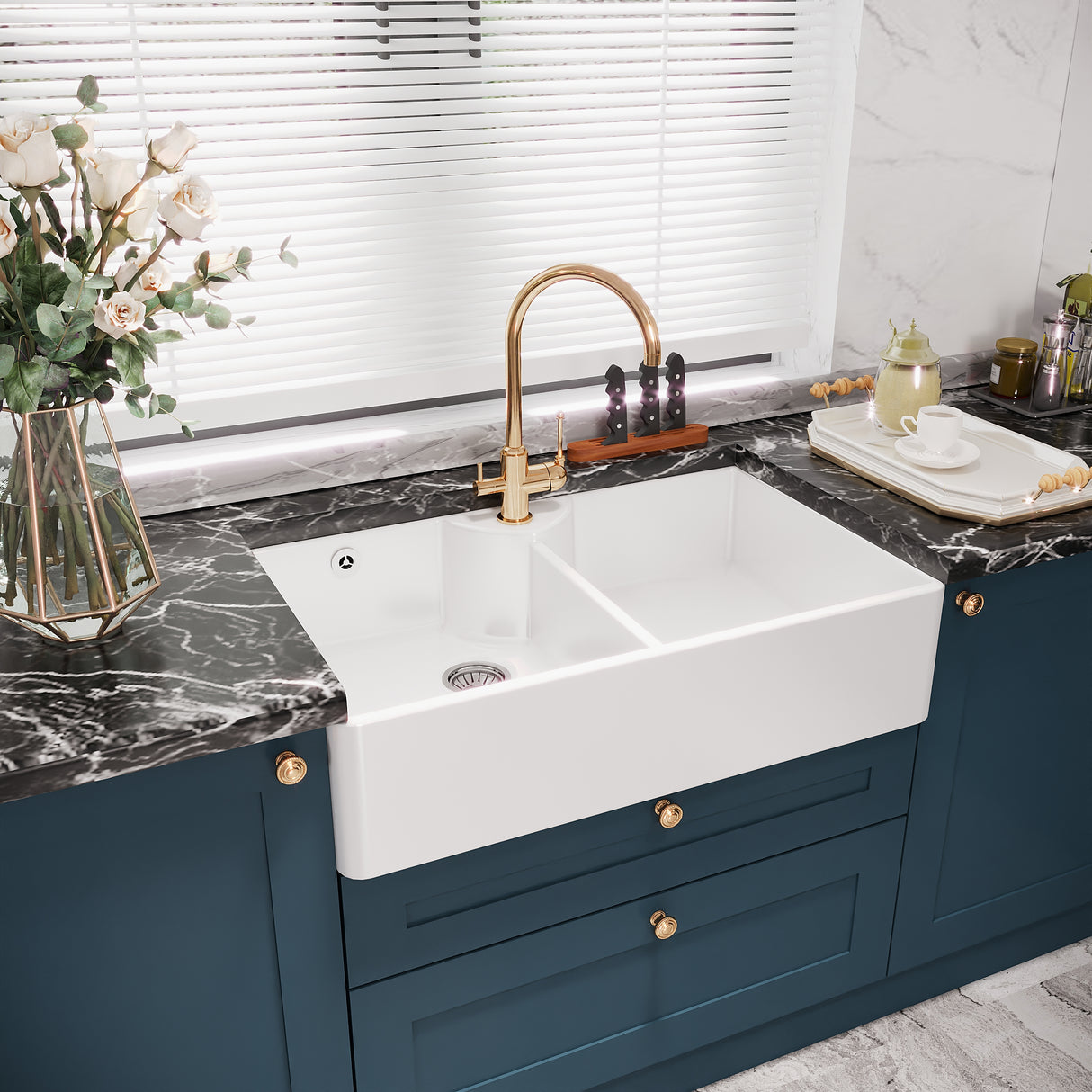 Double Bowl Fireclay Ceramic Stepped Weir Butler Kitchen Sink with a Tap Ledge, Tap Hole & Overflow