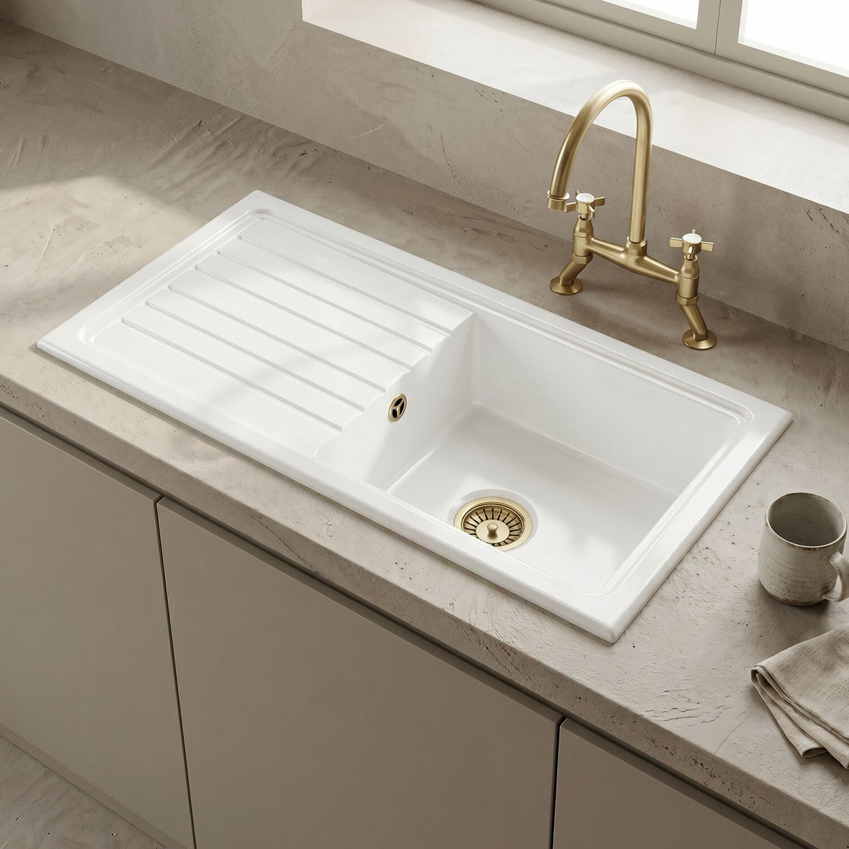 [BKS231WT14] Traditional Fireclay Kitchen Bundle: Single Bowl Sink & Drainer with Waste & Bridge Crosshead Tap, 1010mm - Brushed Brass - Silo
