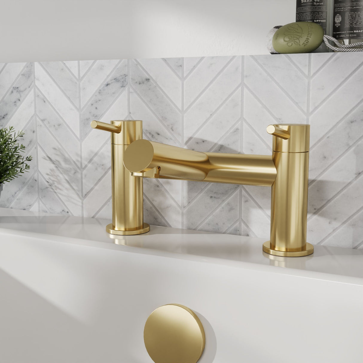 [BTE803] Wetley Minimalist Round Deck Mounted Bath Filler Tap - Choice of Finish - Lifestyle 1