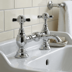 [BTKI315X] Balterley Kingsey Traditional Crosshead Bridge 2 Tap Hole Mixer - Chrome - Silo