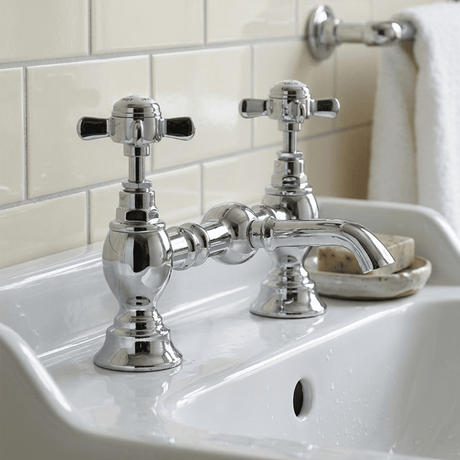 [BTKI315X] Balterley Kingsey Traditional Crosshead Bridge 2 Tap Hole Mixer - Chrome - Silo