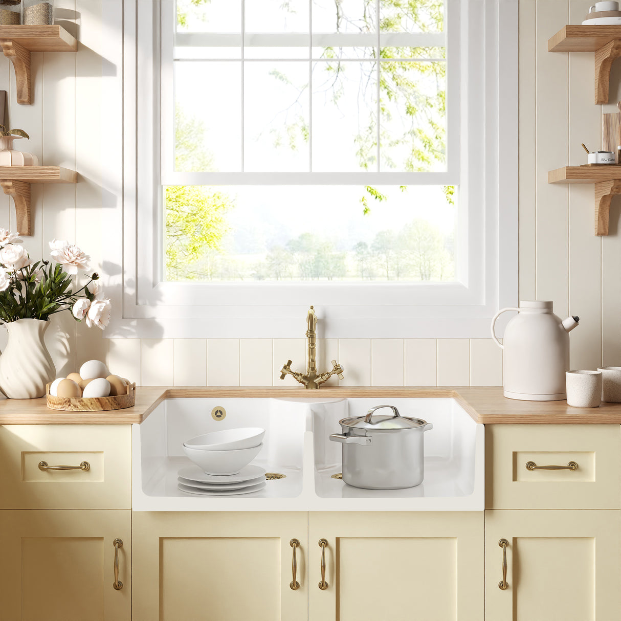 Fireclay Kitchen Bundle - Double Bowl Stepped Weir Butler Sink, Wastes & French Classic Tap, 895mm - Brushed Brass