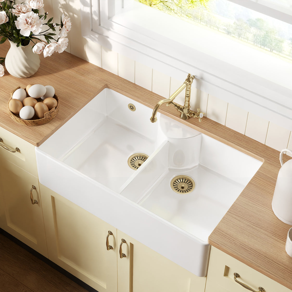 Fireclay Kitchen Bundle - Double Bowl Stepped Weir Butler Sink, Wastes & French Classic Tap, 895mm - Brushed Brass